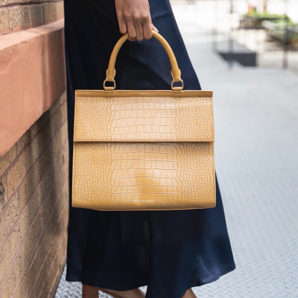 Modern Picnic Chic Marigold Crocodile-Embossed Lunch Tote/Crossbody Bag.     NWT